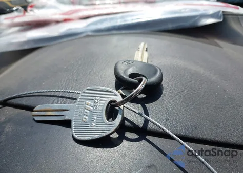 2003 Hyundai Tiburon Gt V6 z USA, uszkodzony, nr VIN KMHHN65F83U087756